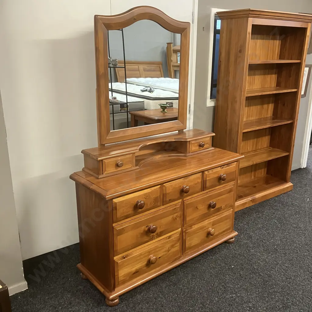 Woodpeckers Solid NZ Rimu 9 Drawer Dressing Table, Adjustable Mirror, Badged. H180 W125 D46cm Image 1++
