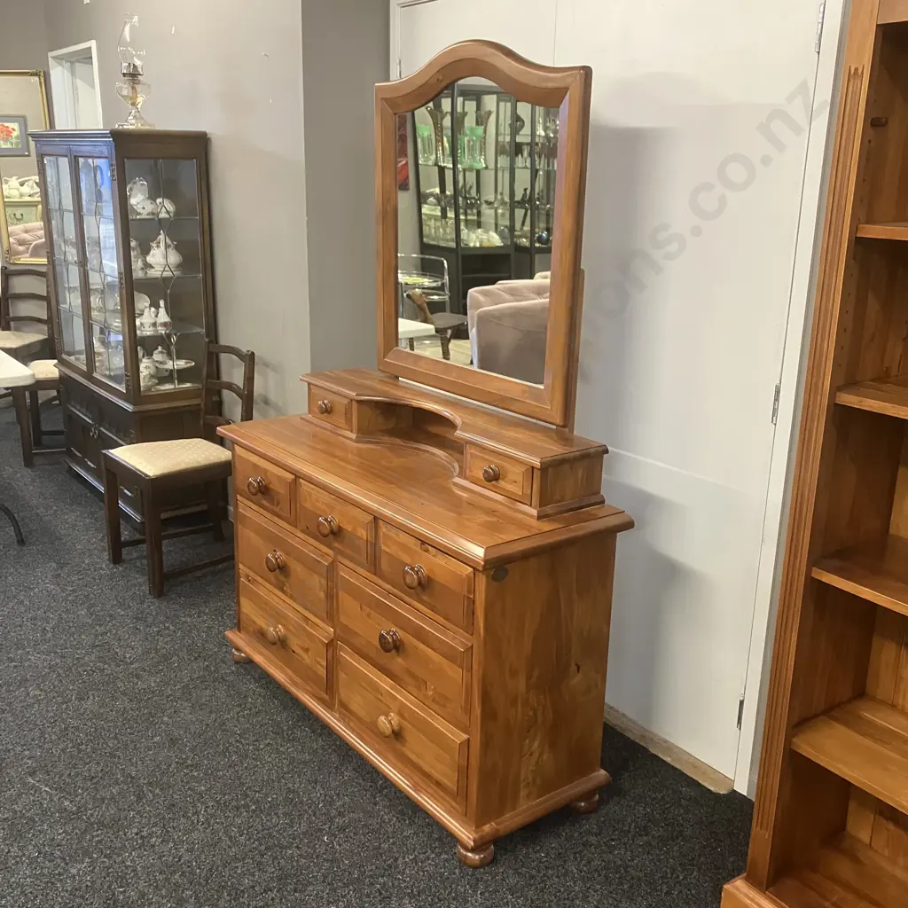 Woodpeckers Solid NZ Rimu 9 Drawer Dressing Table, Adjustable Mirror, Badged. H180 W125 D46cm Image 1++