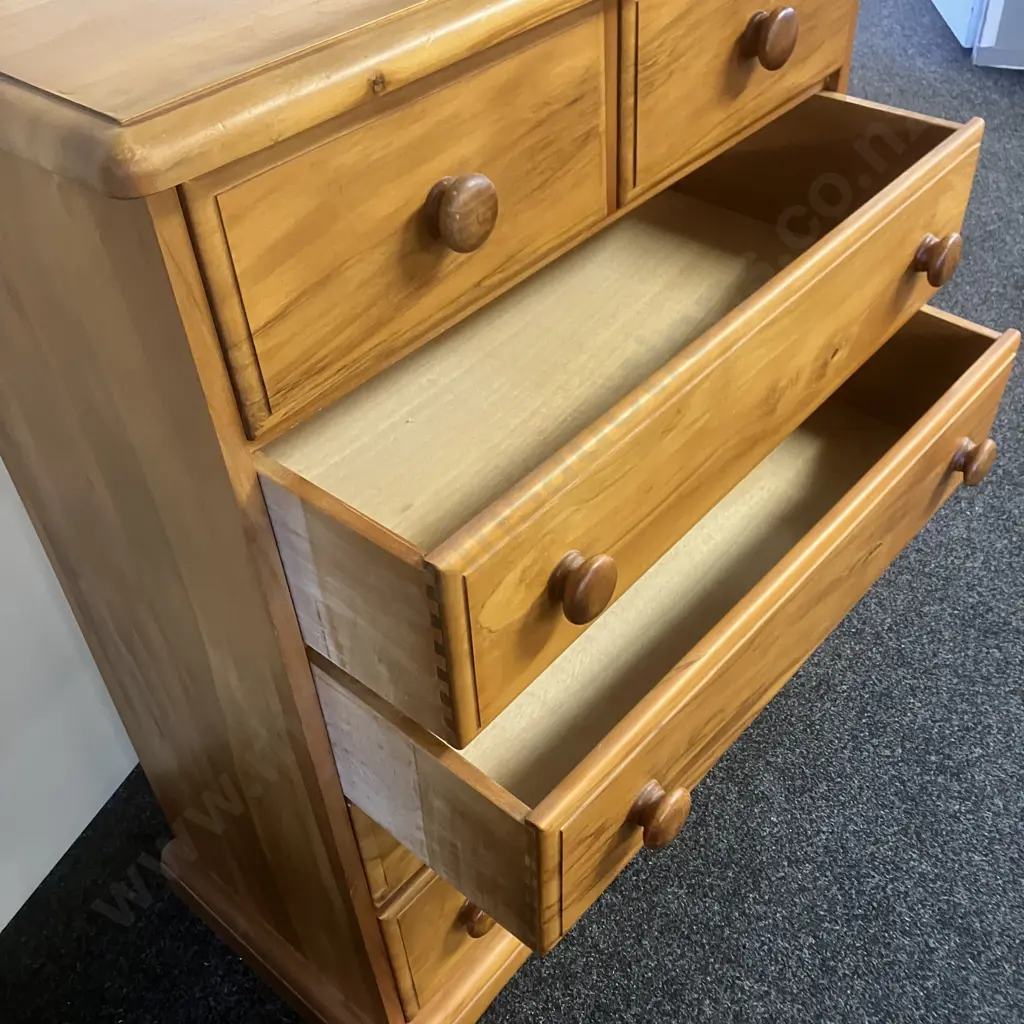 Solid Rimu 6 Drawer Scotch Chest, Knob Handles. H116 W86 D46cm Image 1++