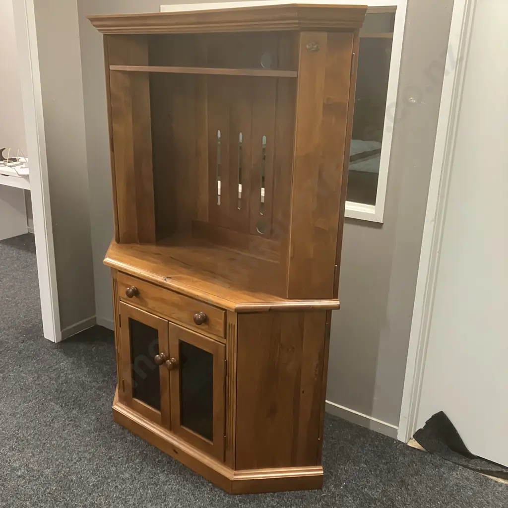 Woodpeckers Solid NZ Rimu Corner Entertainment Centre TV Stand, Badged. H180 W133 D45cm Image 1++