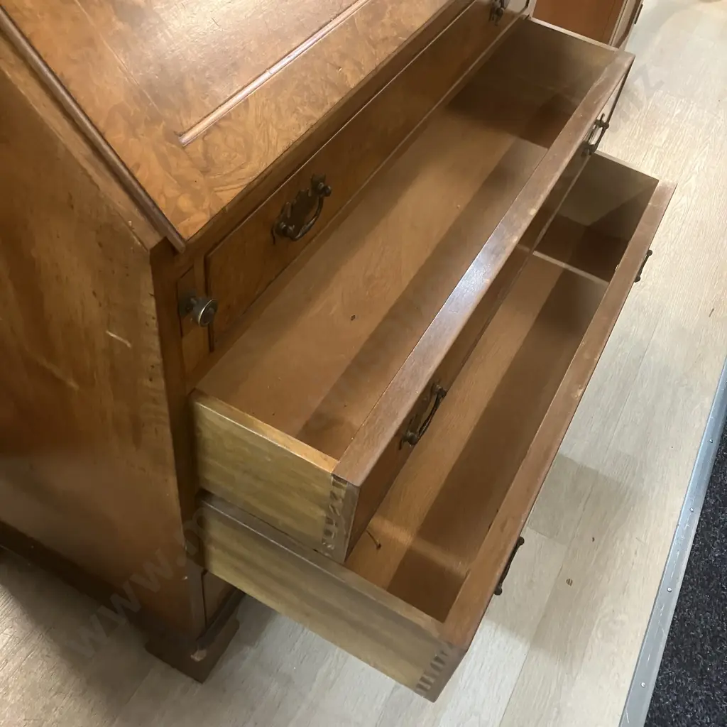 Georgian Style Burr Walnut Bureau Image 1++