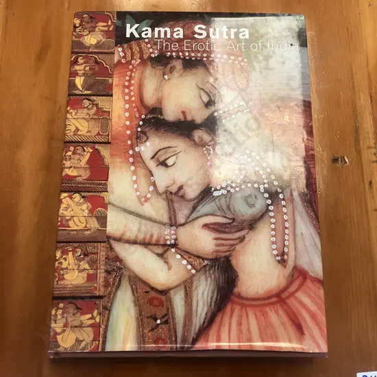 Kama Sutra The Erotic Art Of India - Andrea Marion Pinkney, 2002, Hardcover With Dustjacket. 36 x 26.5cm