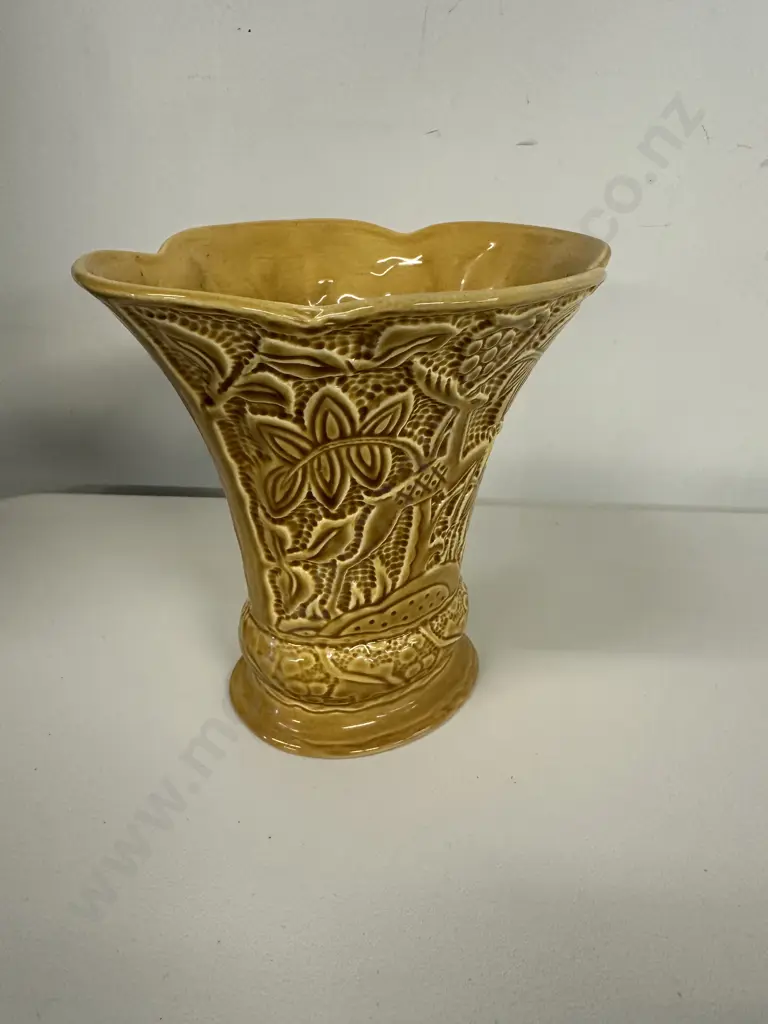 English Shorter Vase #309 Textured Pattern Image 1++