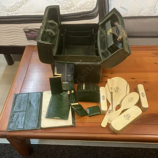 Leuchars & Son 19th Century Green Moroccan Leather Gladstone-style Vanity Case, Ivory Mounted Dressing Table Set Etc