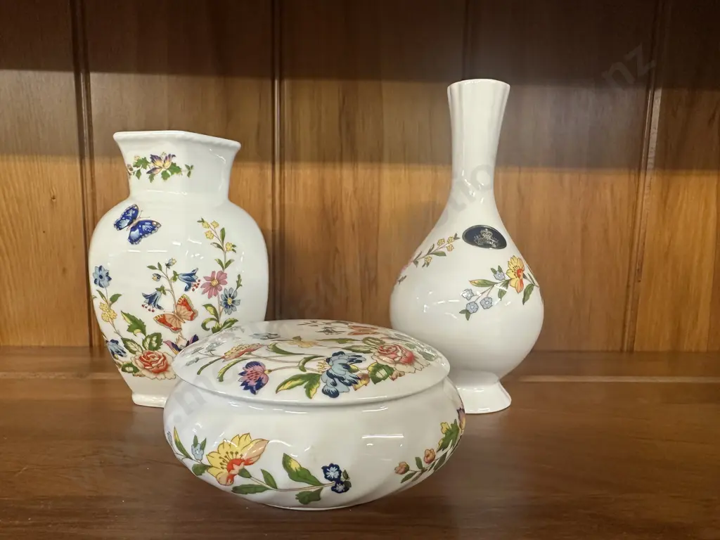 Vintage Aynsley China Cottage Garden Round Lidded Trinket Dish & Vases Image 1++