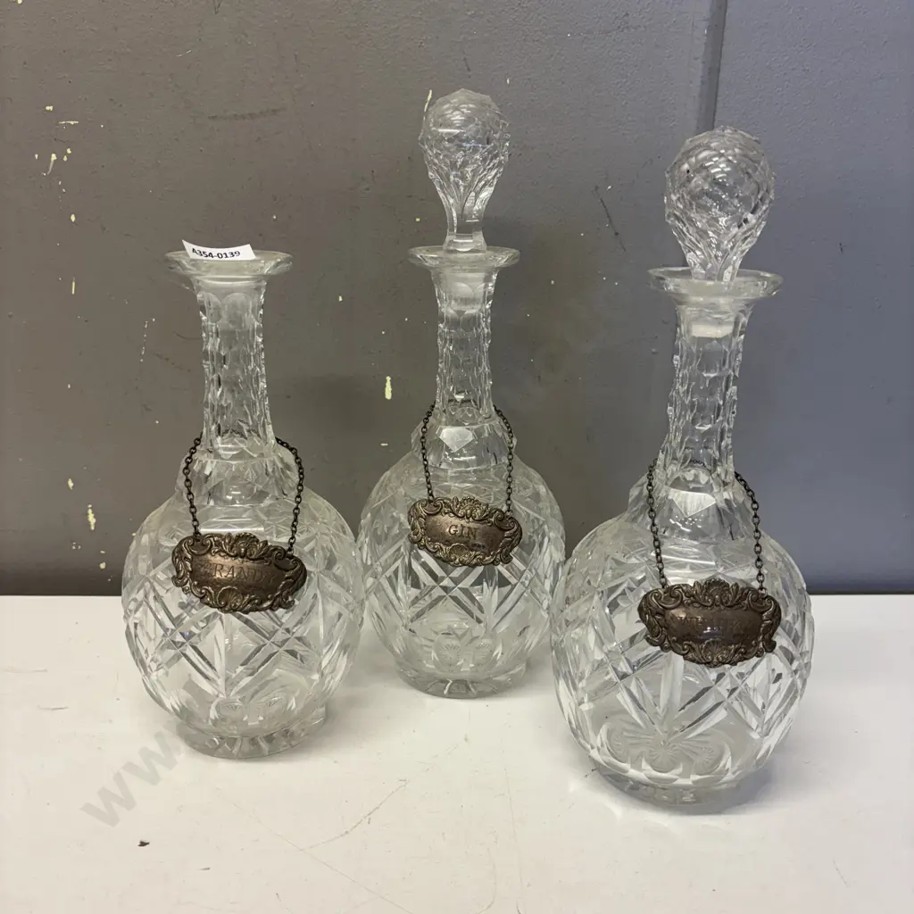 Vintage Decanters x 3 (1 without stopper) Image 1++