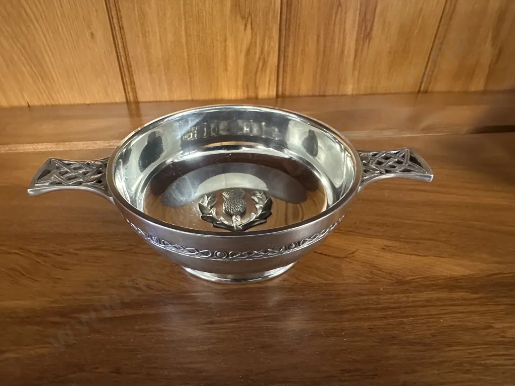 Celtic Knot Handle Pewter Quaich Bowl With Scottish Thistle Badge  Image 1++