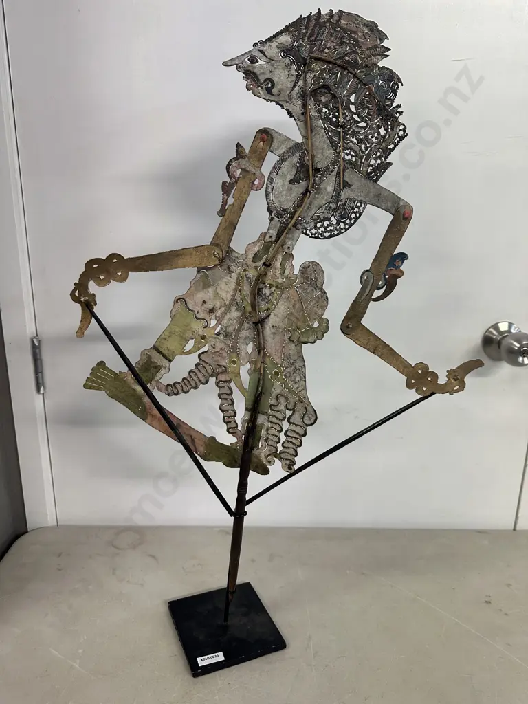 Antique Wayang Kulit Shadow Puppet, Buffalo Velum. H72cm Image 1++