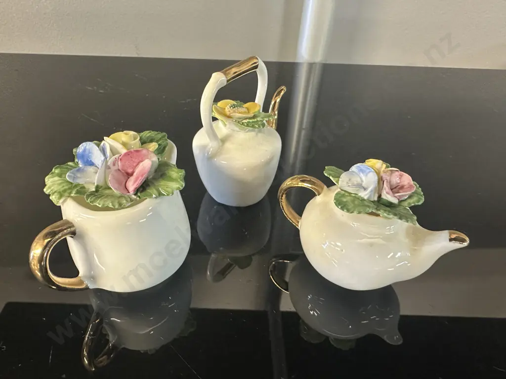 Vintage Sandford Miniature Flower Bouquets, Pitcher, Jug Etc Image 1++