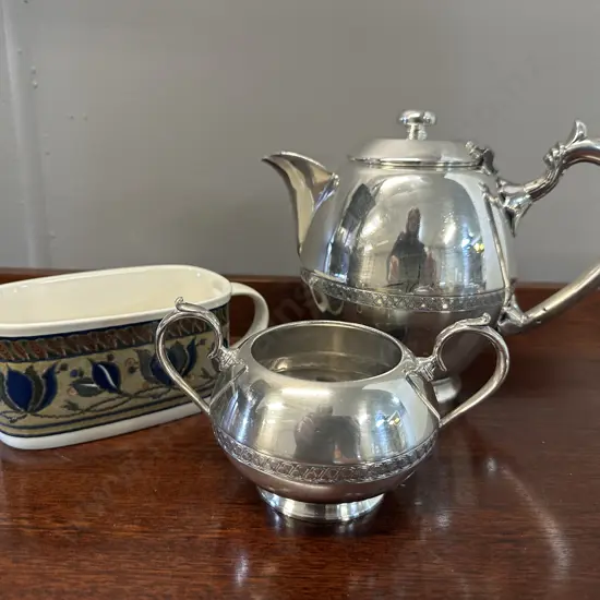 Walker & Hall Teapot & Sugar Bowl With Mikasa Intaglio Gravy Jug