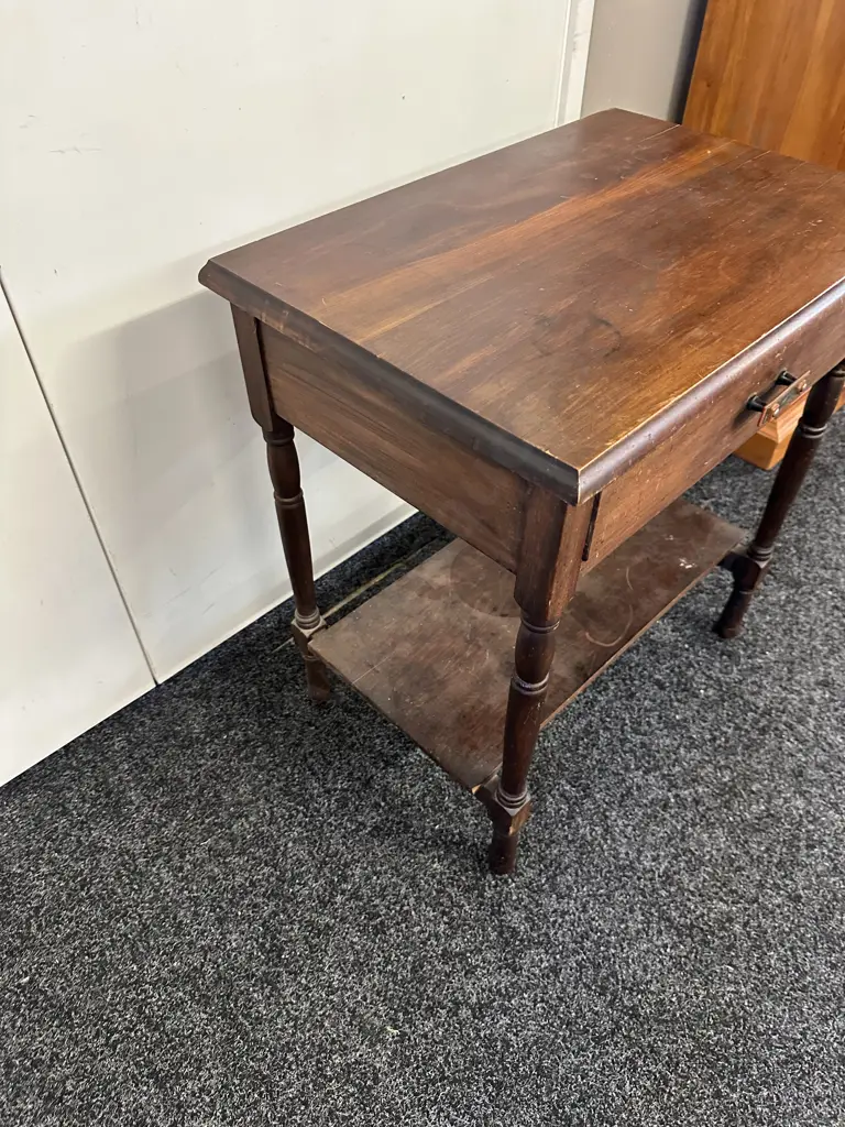Antique Mahogany Side Table, Single Drawer. H66 W61 D43cm Image 1++