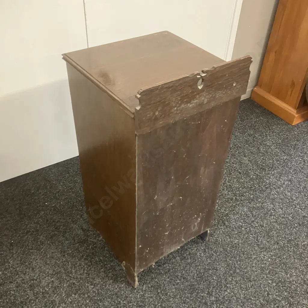 Oak Art Deco Bedside Cabinet. H78 W37 D38cm Image 1++