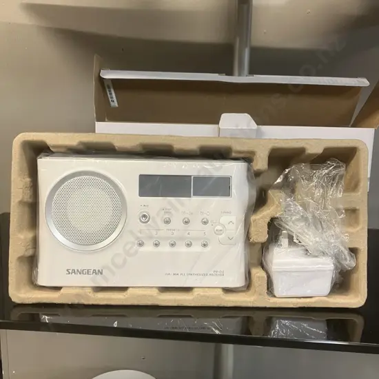 Sangean PR-D4P FM/AM Digital Tuning Portable Radio