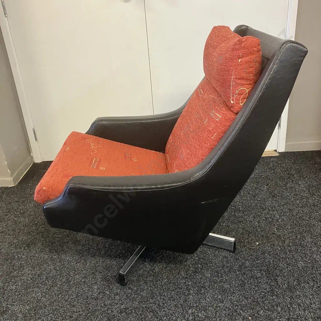 Fler by Fred Lowen Mid Century Swivel Based Black & Red Armchair Image 1++