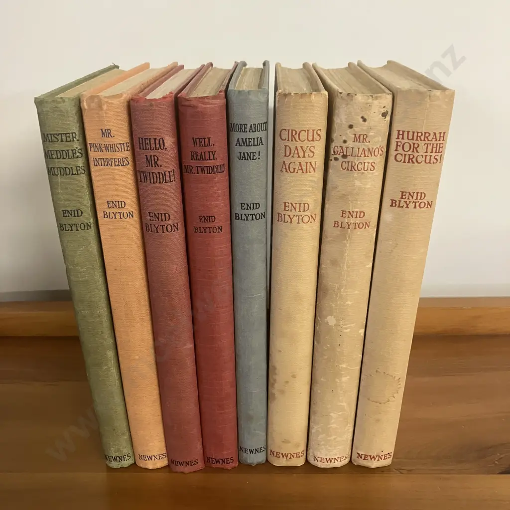 Enid Blyton Books x 8 - Various 1950's Image 1++
