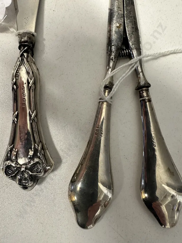Sterling Silver Shoehorn Hallmarked Birmingham c1908 & Glove Stretcher With Sterling Silver Handles Image 1++