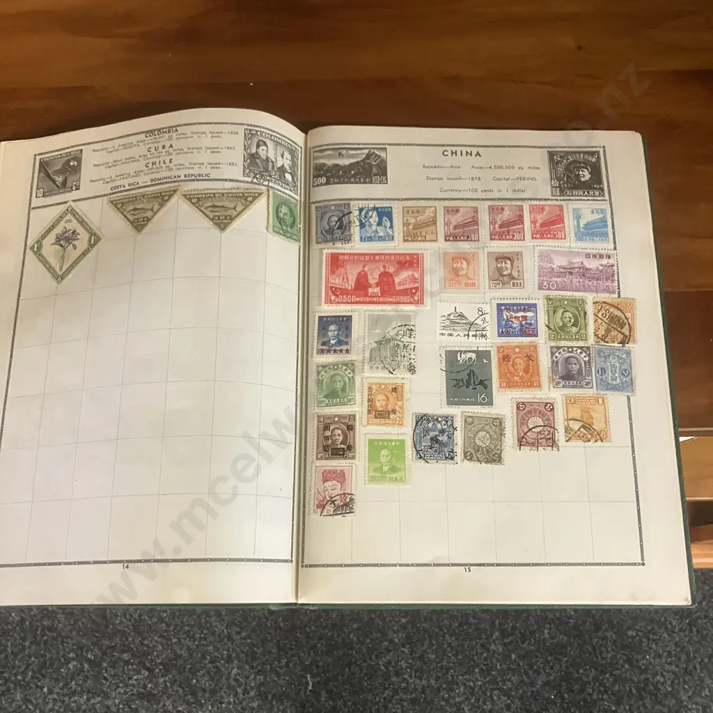 c1960s The Viscount Stamp Album De Luxe With Large Assortment of Stamps, FDC's Etc Image 1++