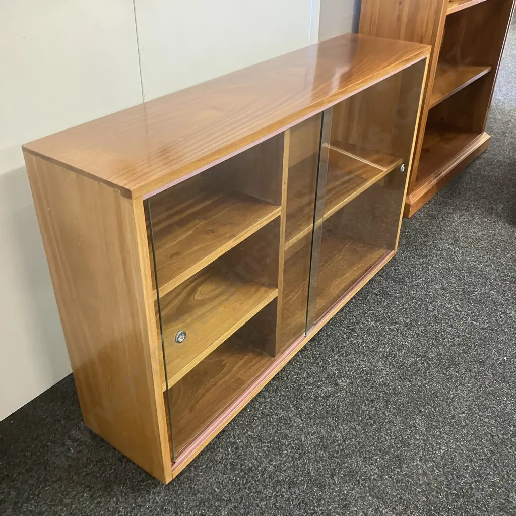 Mid Century Glazed Bookcase, Double Sliding Doors. H79 W122 D29cm Image 1++