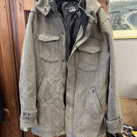 Volcom Size XL Mens Jacket With Detachable Hood