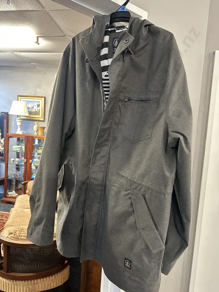 Volcom Size XL Mens Jacket Image 1++
