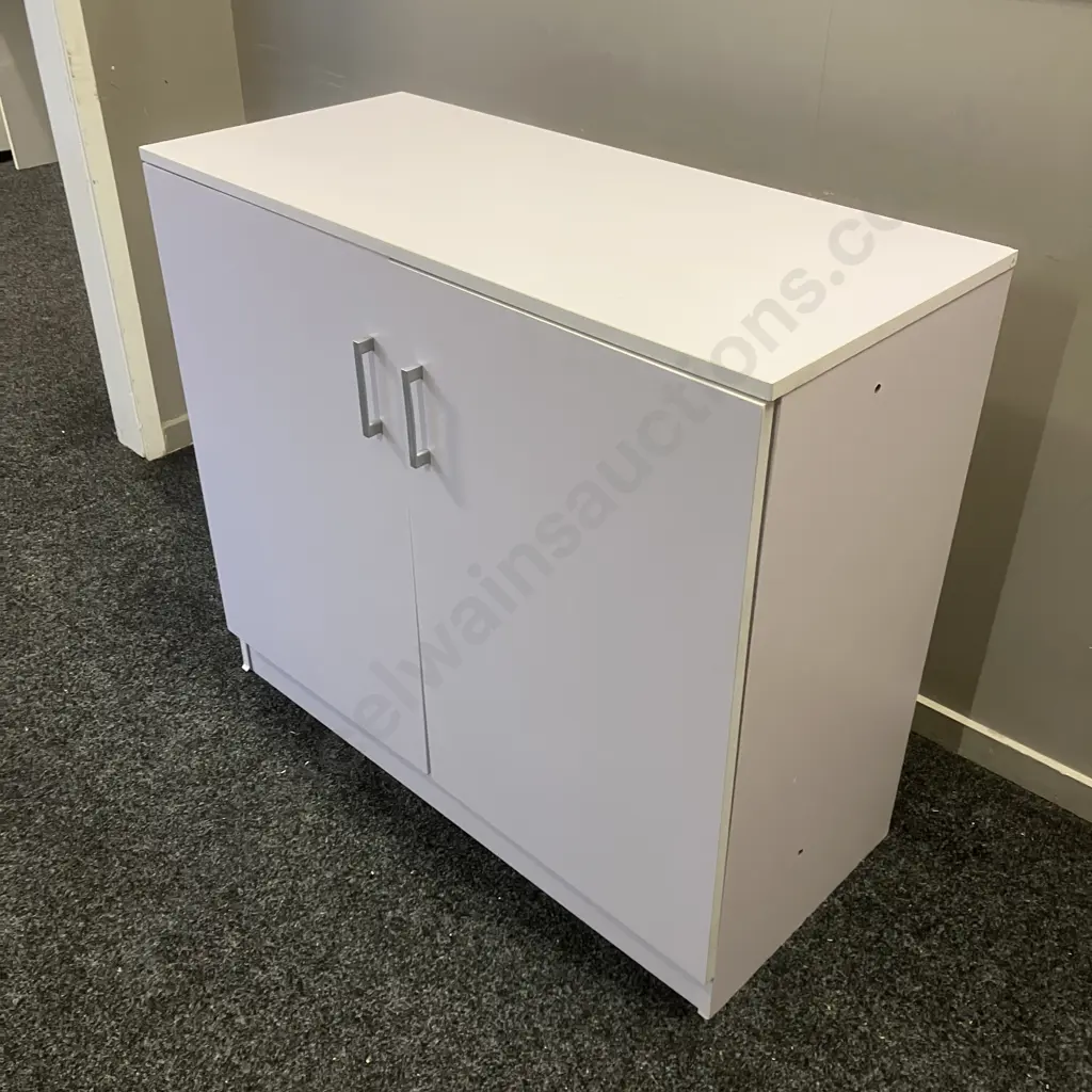 White Double Door Cupboards, Rectangular Handles. H79 W90 D40cm & H40 W90 D30cm Image 1++