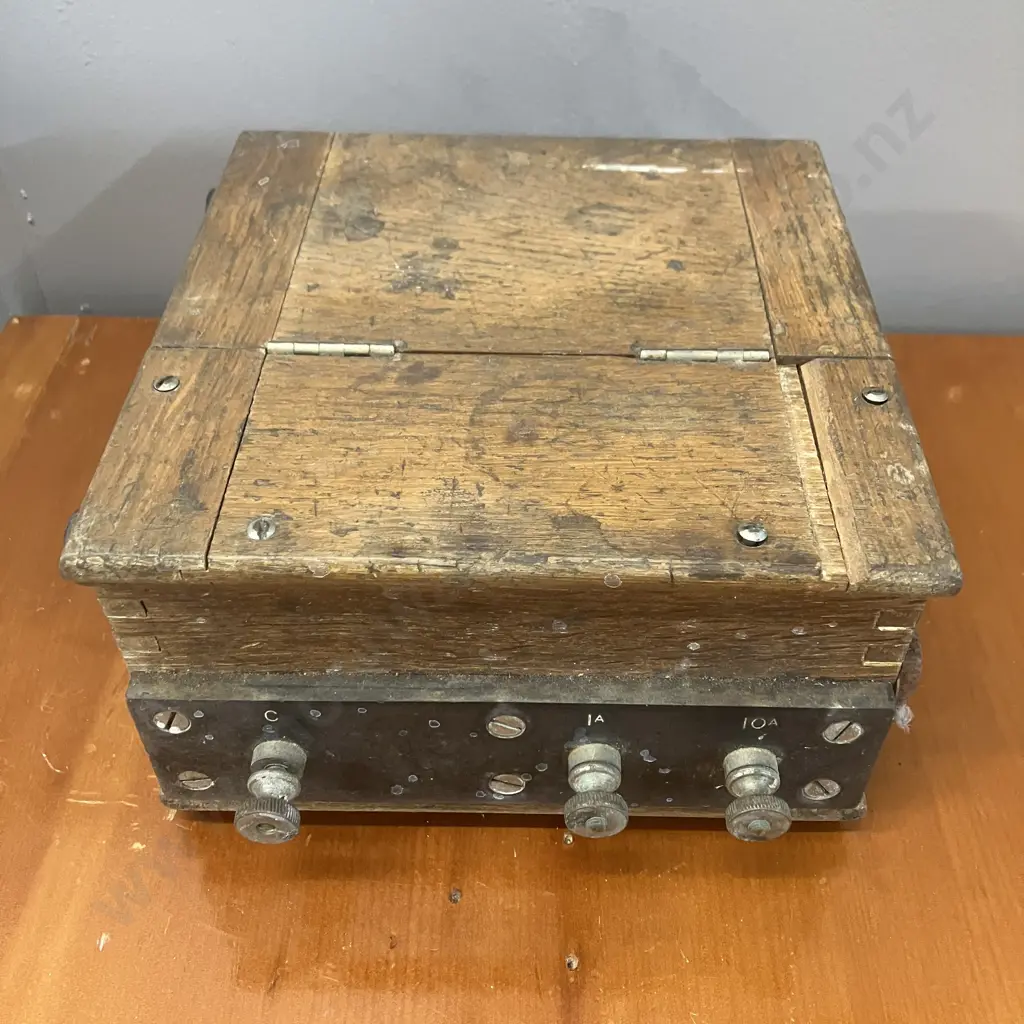 Everett Edgcumbe Vintage Ammeter Type U.P. (No. 616112) Image 1++