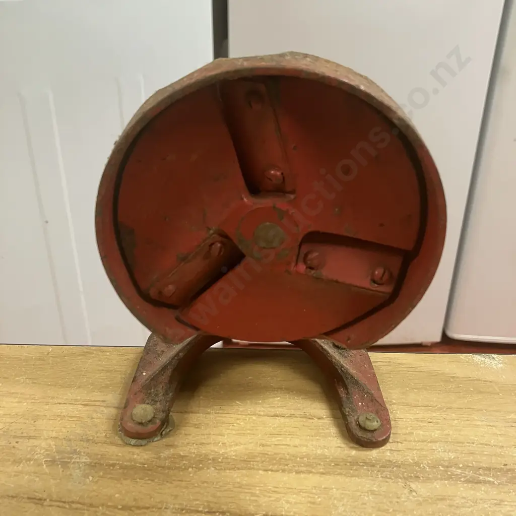 Vintage Red Spong and Co - England No. 103 Bean Slicer Image 1++