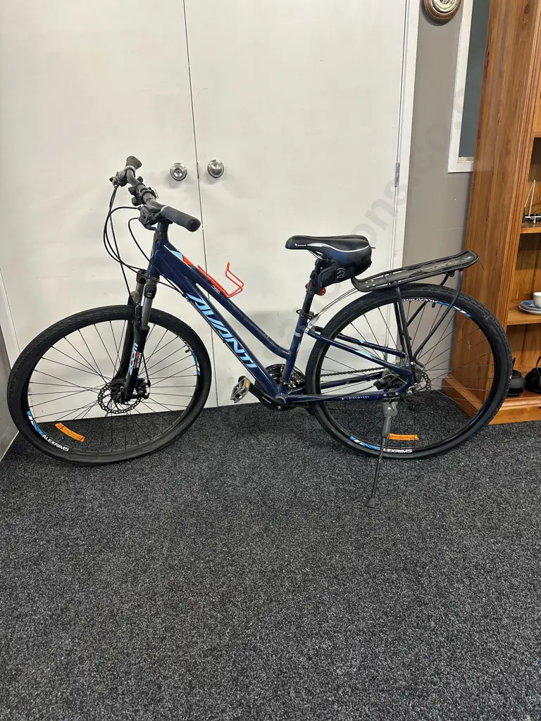 Avanti Discovery 3 – Low, Blue Tones With Orange Image 1++