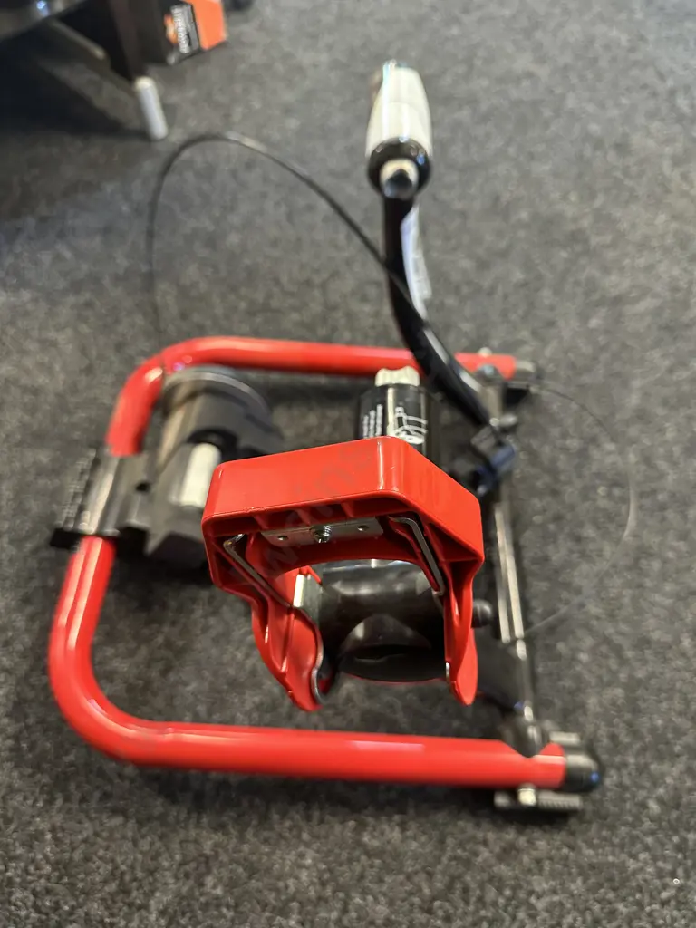 Eilte Super Crono Bike Trainer Image 1++