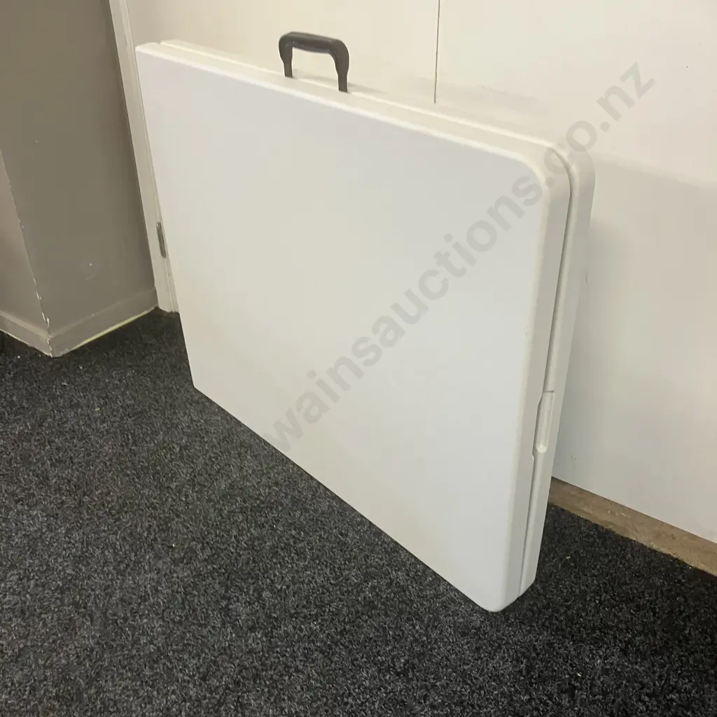 Folding Trestle Table. H72 W181 D75cm Image 1++