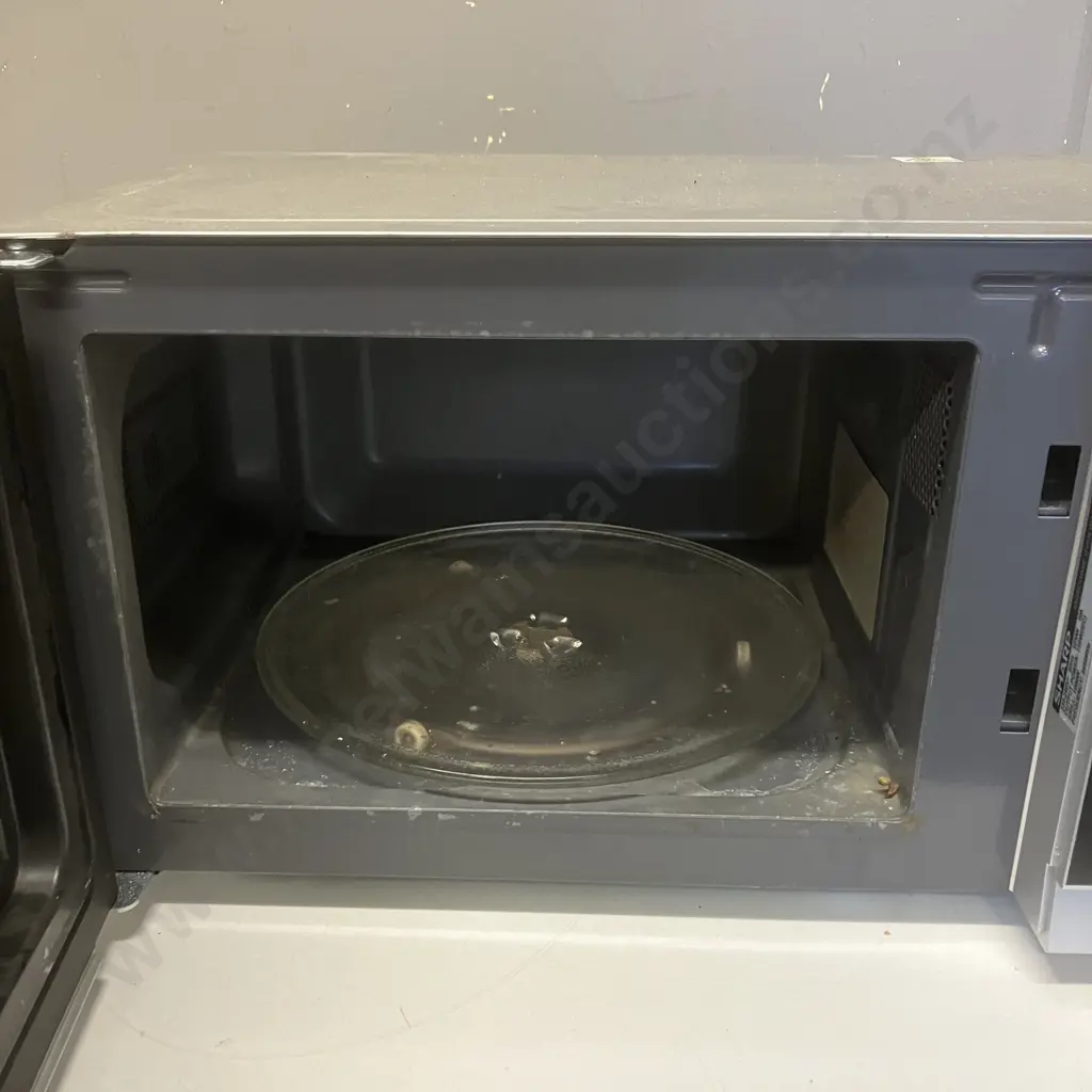 Sharp Microwave Oven With Grill. R-60A0(S) Image 1++