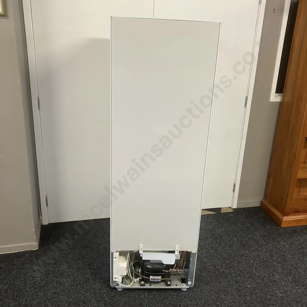 Fisher & Paykel 246 Litre Fridge-Freezer Model E240Bl, #UUB180763 Image 1++