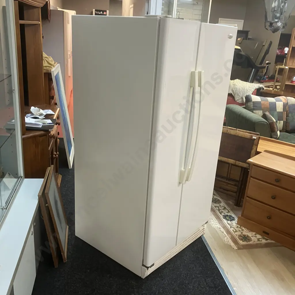 Whirlpool 640 Litre Side By Side Fridge Freezer Model 6ED2FHKXVQ01 Image 1++