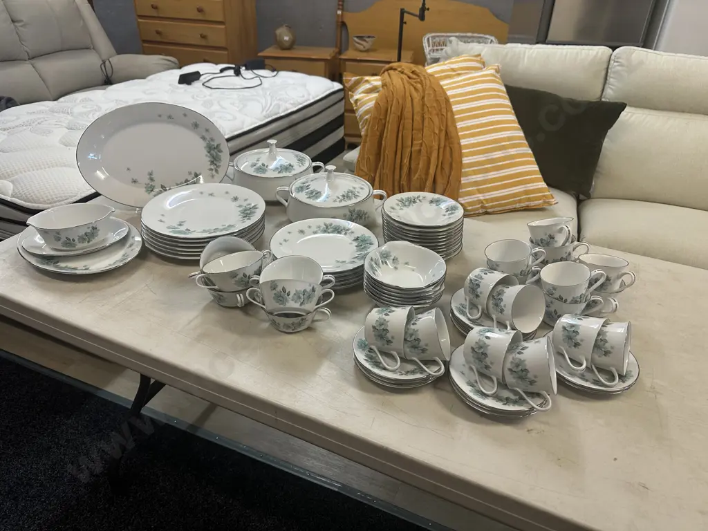 Vintage 1967 Noritake RC Japan 968 Alouette Dinnerware (as found) Image 1++