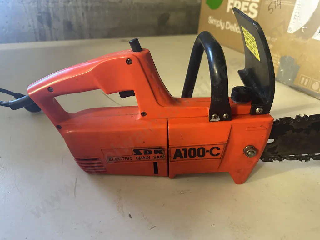 SDK Electric Chainsaw A100c Image 1++