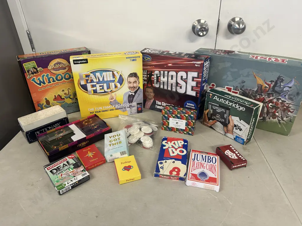Assorted Vintage Games Image 1++