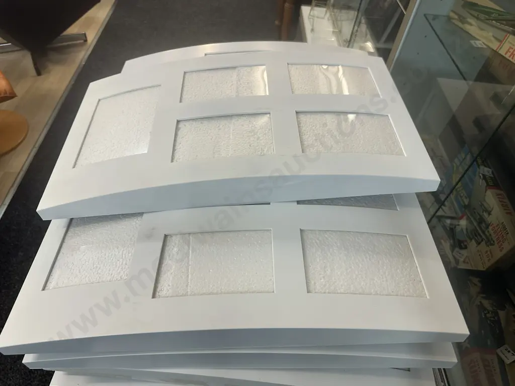 White Photo Frames  x9 Image 1++