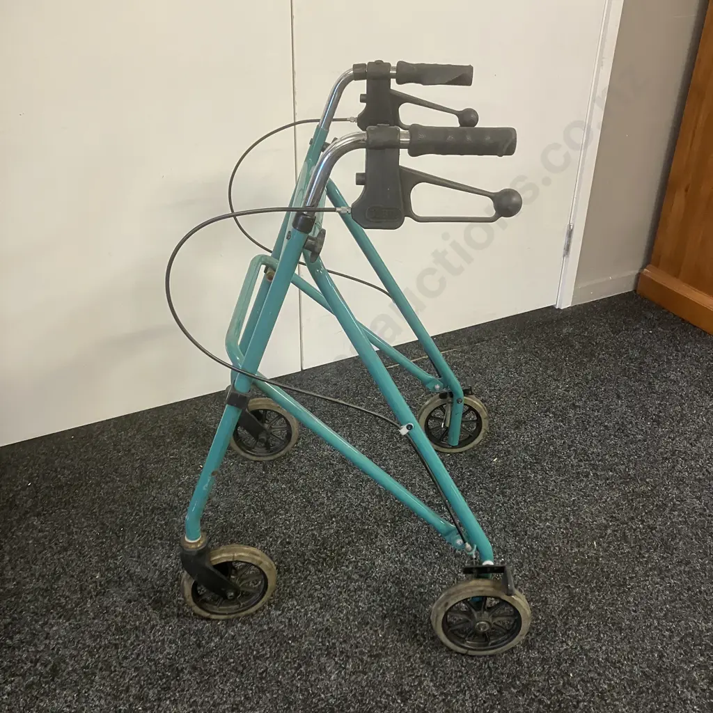 Cubro Rollator Image 1++