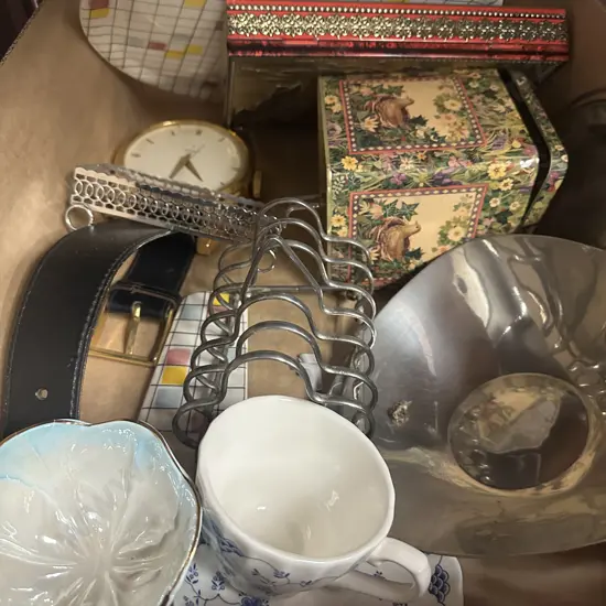 Selection Of Vintage Crockery & China Items