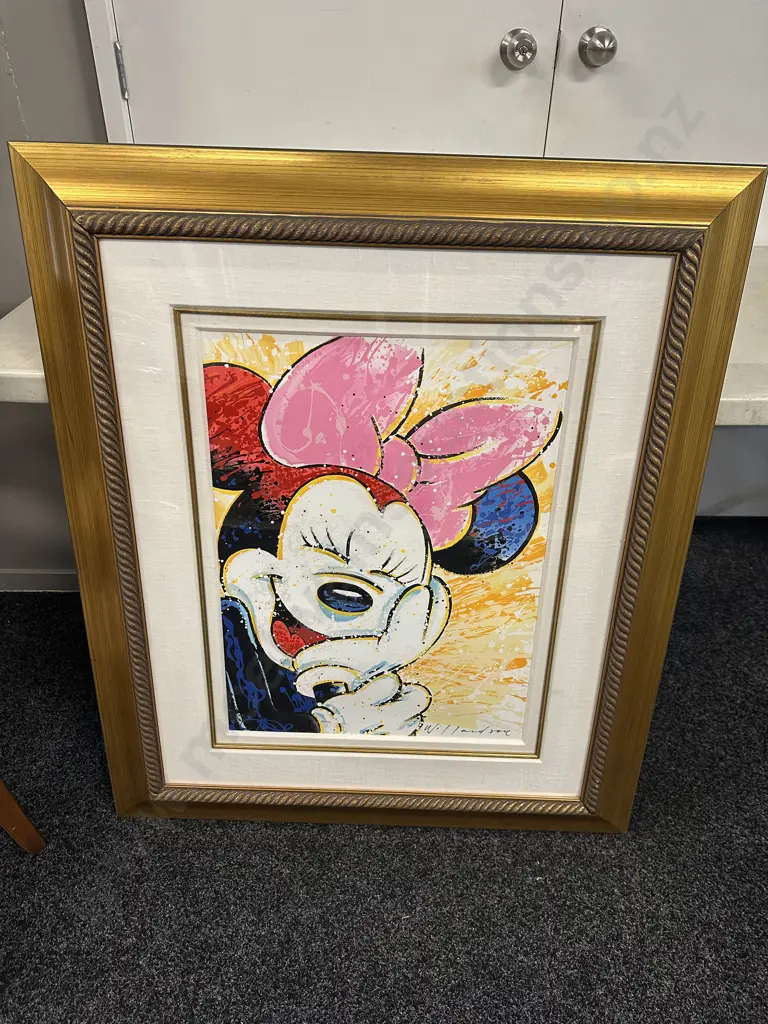 David Willardson 'In The Pink' Signed Limited Edition 84/495 Minnie Mouse Walt Disney Art 98x83cm. Image 1++