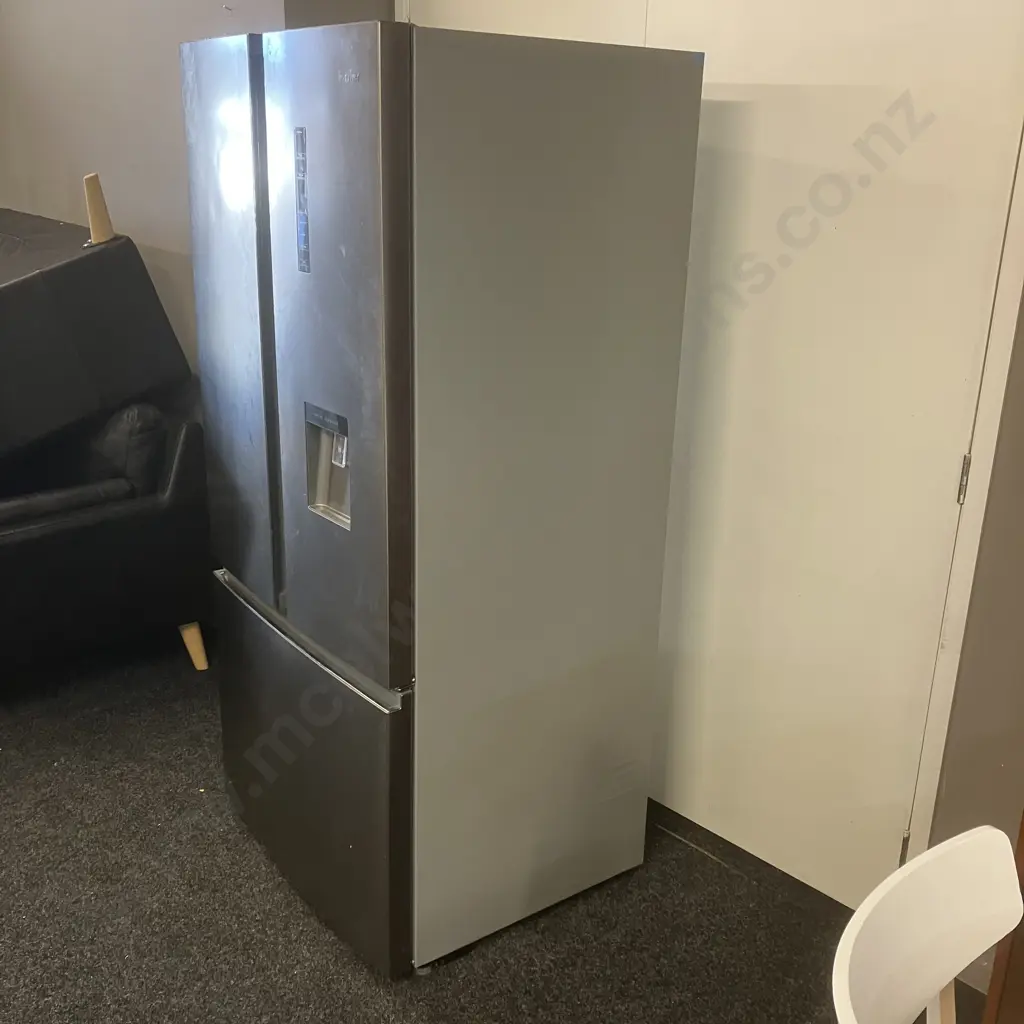 Haier 489L French Door Frost Free Fridge Freezer With Water Dispenser - Satina Silver, Model HRF520FHS Image 1++