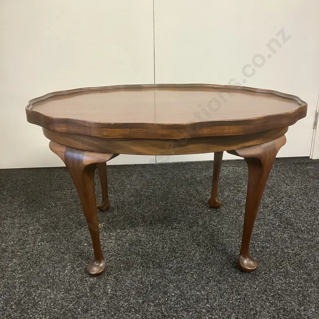 Mahogany Pie Crust Edge Oval Coffee Table, Cabriole Legs. H46 W79 D65cm Image 1++