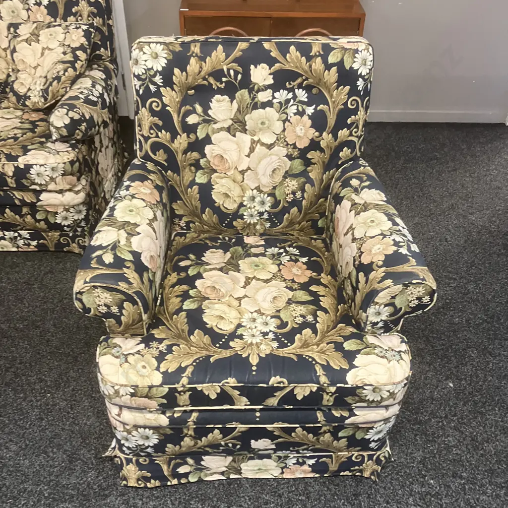 Stunning Black & Gold Floral Sanderson Cloth 2 Seater Settee With Pair of Armchairs. On Wheels Image 1++