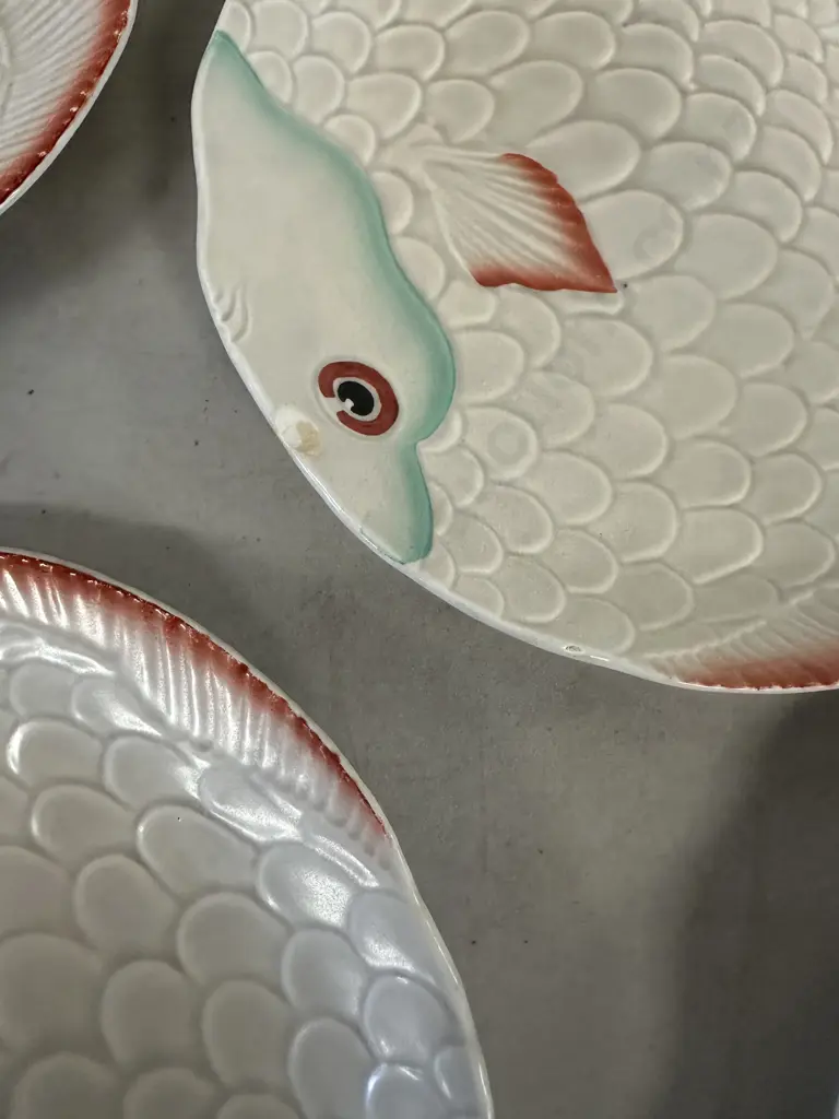 Crown Devon Footed Fish Platter & Side Plates (as found) Image 1++