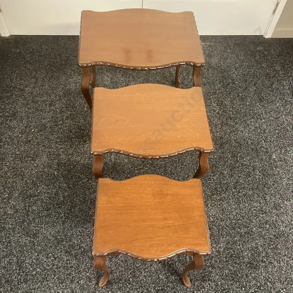 Nest Of Three Mahogany Tables, Pie Crust Edges, Fine Cabriole Legs Image 1++