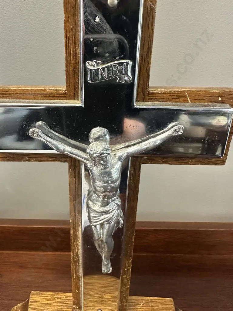 Vintage Art Deco Crucifix Chrome Metal Figure On Oak Stand. H31.5cm Image 1++