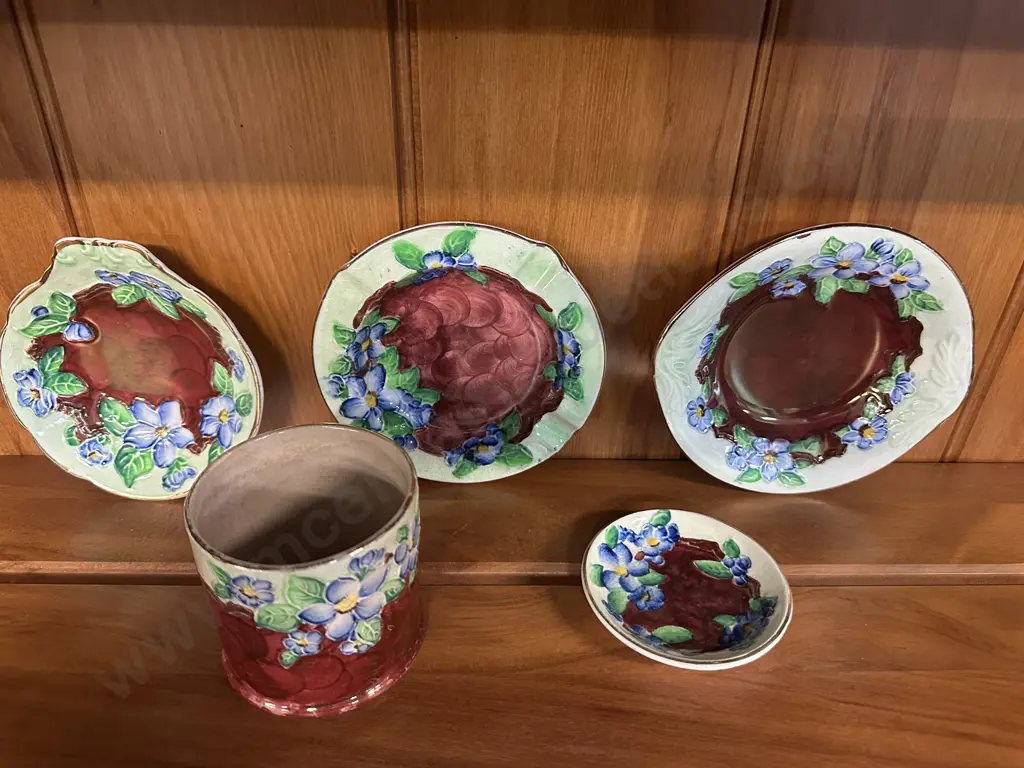 Selection Of Maling Items Including Vase, Ashtray Etc Image 1++