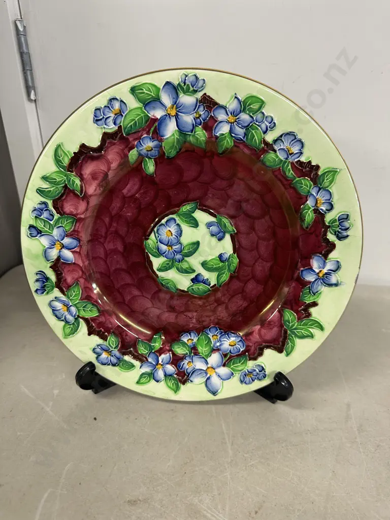 Vintage Mailing Embossed Lustre Floral Thumb Print Rouge & Green Charger #4547 Dia29cm Image 1++