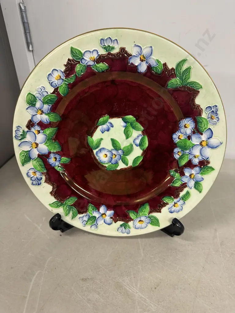 Vintage Mailing Embossed Lustre Floral Thumb Print Rouge & Green Charger #4547 Dia29cm Image 1++
