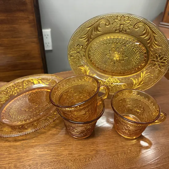 Tiara Amber Sandwich Pressed Cups & Oval Snack Plates